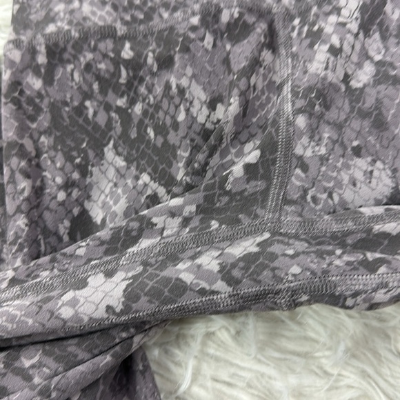 Lululemon Align High-Rise Pant 28" Hideaway Camo Lunar Rock Multi - Picture 2 of 5